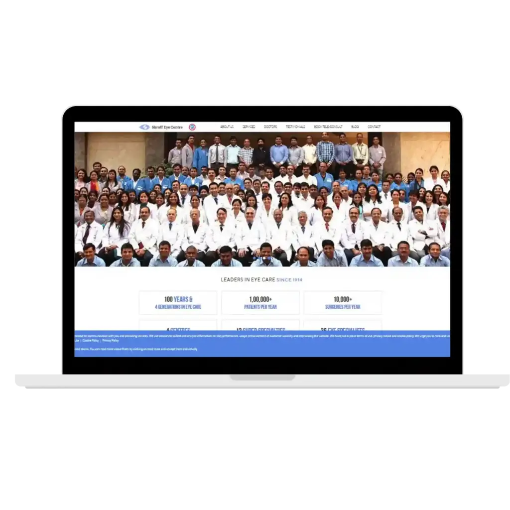 Eye hospital doctors team photo